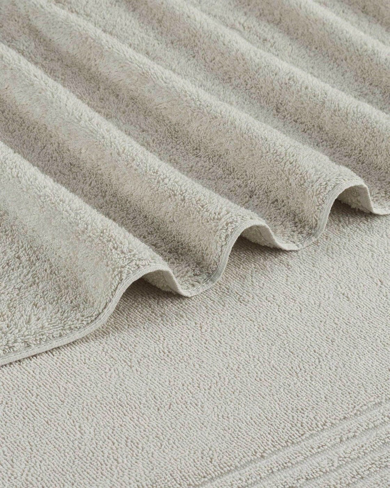 Southern Tide Performance Oversized Bath Towel Southern Tide Bargain