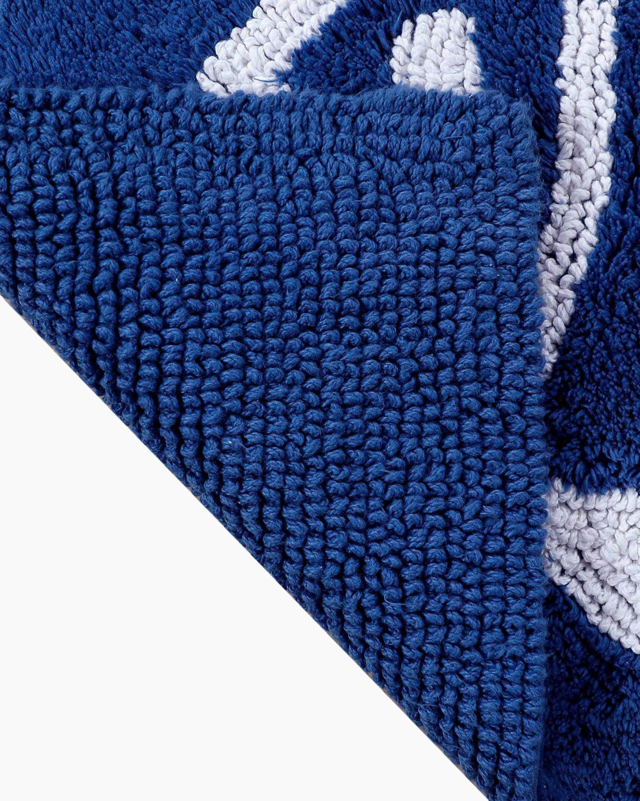 Reversible Skipjack Bath Rug - 17”W x 24”L – Southern Tide Southern Tide Limited Offer