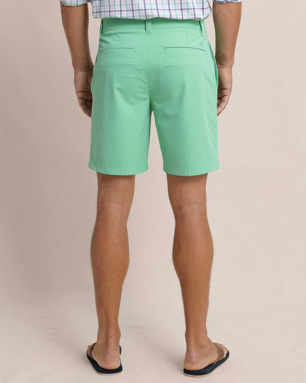 brrr°®-die 8 Inch Performance Golf Short - Green Southern Tide Savings